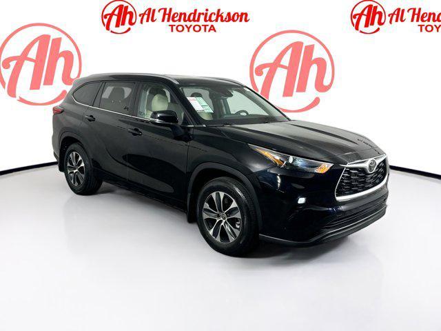 used 2023 Toyota Highlander car, priced at $32,477