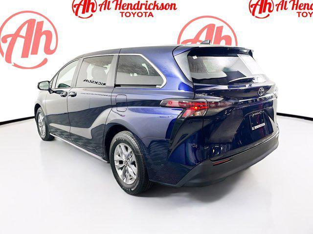 used 2023 Toyota Sienna car, priced at $30,986