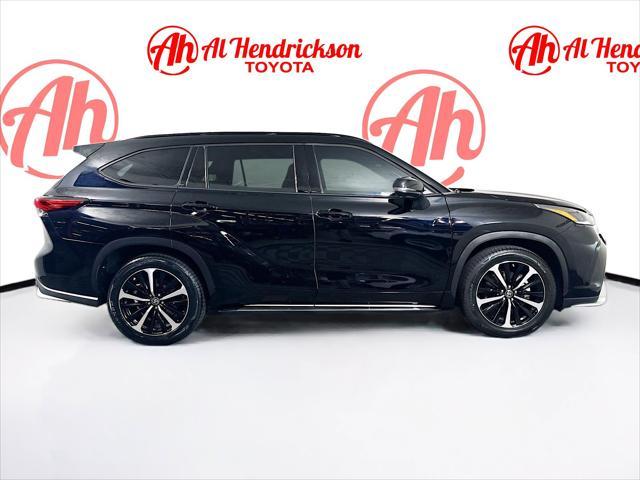 used 2021 Toyota Highlander car, priced at $35,598