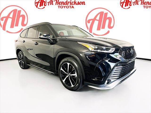 used 2021 Toyota Highlander car, priced at $35,987