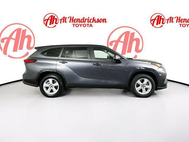 used 2023 Toyota Highlander car, priced at $29,499