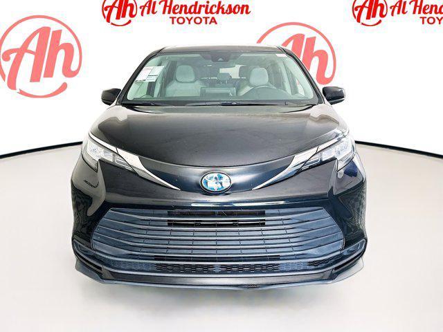 used 2023 Toyota Sienna car, priced at $36,977