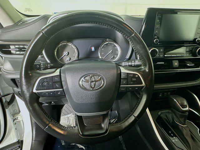 used 2022 Toyota Highlander car, priced at $32,577