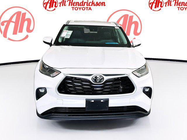 used 2022 Toyota Highlander car, priced at $32,577
