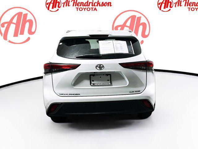 used 2022 Toyota Highlander car, priced at $32,577