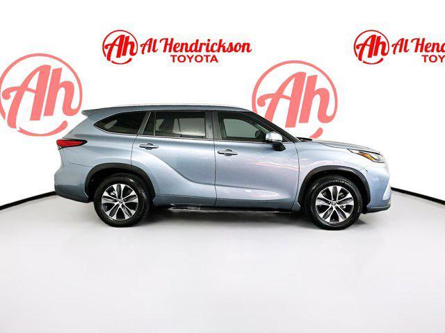 used 2023 Toyota Highlander car, priced at $34,977