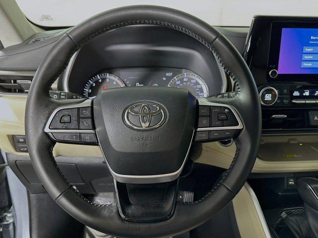 used 2023 Toyota Highlander car, priced at $34,977