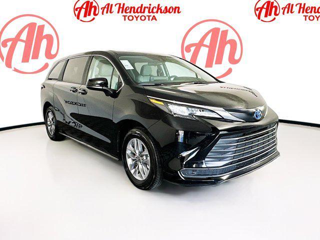 used 2024 Toyota Sienna car, priced at $37,977