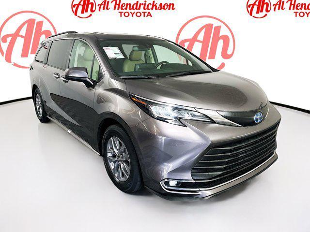 used 2022 Toyota Sienna car, priced at $36,977