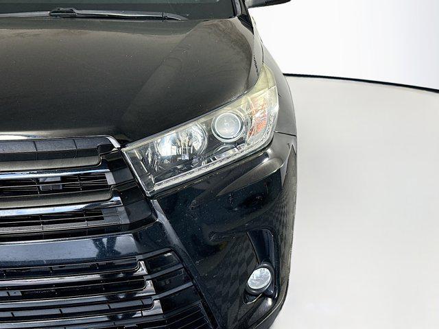used 2018 Toyota Highlander car, priced at $21,999