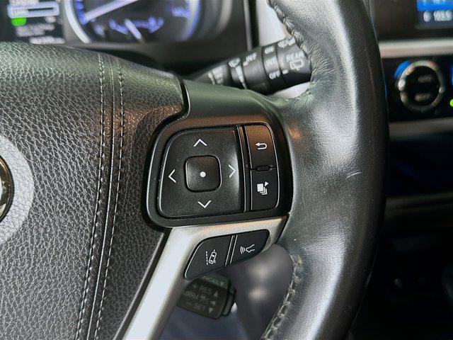 used 2018 Toyota Highlander car, priced at $21,999