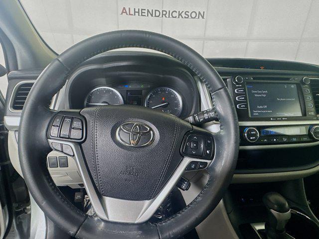 used 2019 Toyota Highlander car, priced at $26,277