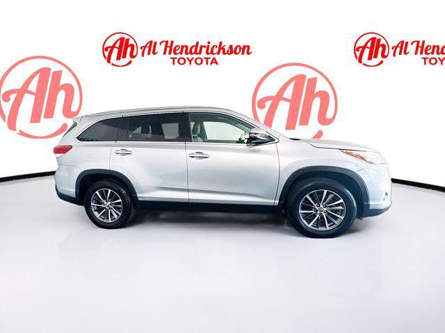 used 2019 Toyota Highlander car, priced at $26,277