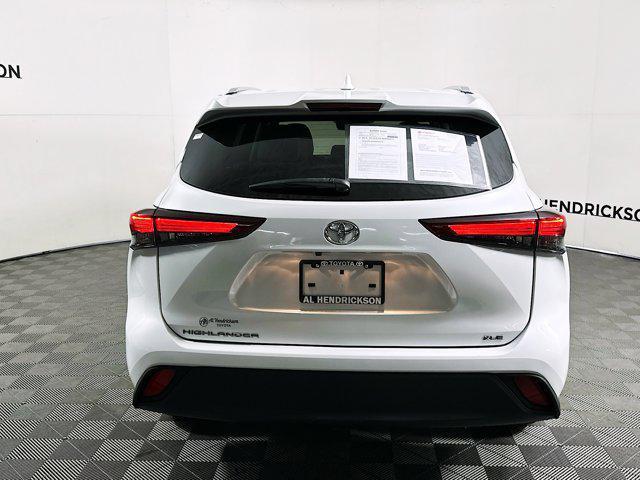 used 2023 Toyota Highlander car, priced at $34,477