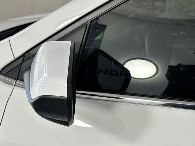 used 2023 Chevrolet Equinox car, priced at $18,999
