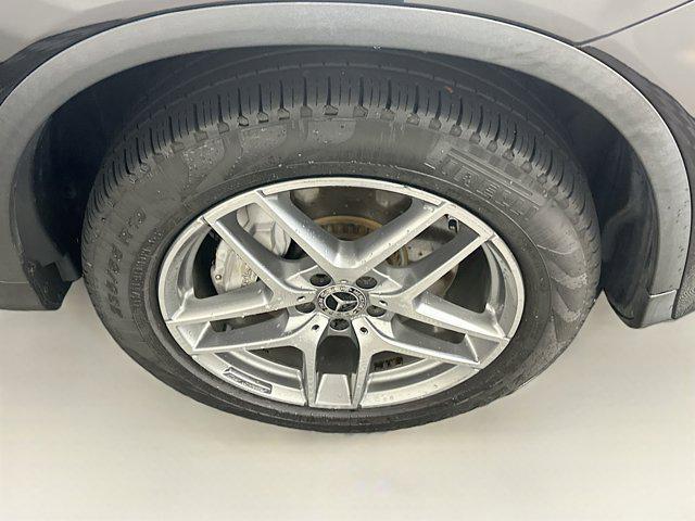 used 2019 Mercedes-Benz GLC 300 car, priced at $10,977