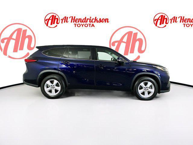 used 2022 Toyota Highlander car, priced at $27,977