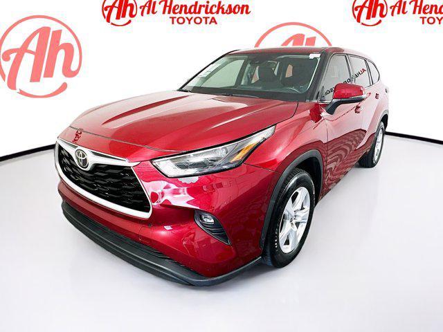used 2022 Toyota Highlander car, priced at $23,999