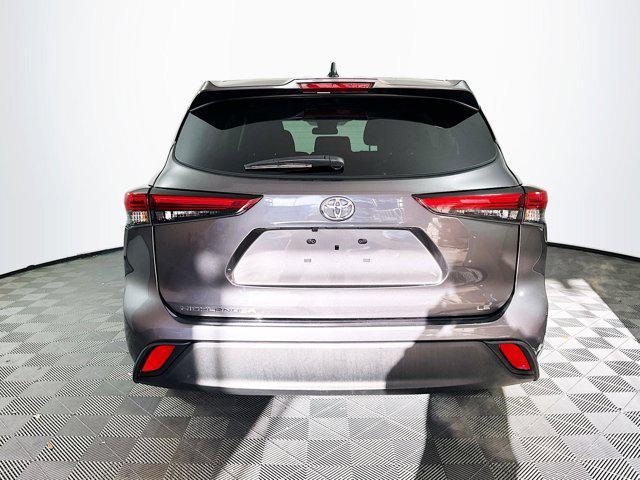 used 2023 Toyota Highlander car, priced at $31,977