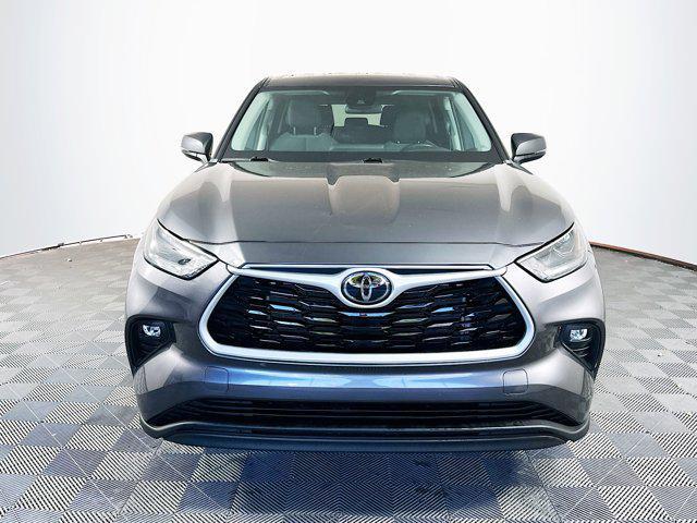 used 2023 Toyota Highlander car, priced at $31,977