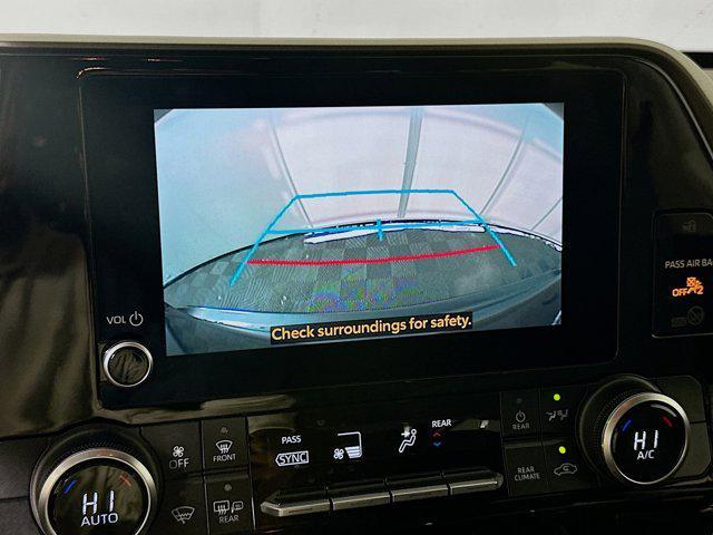used 2023 Toyota Highlander car, priced at $31,977