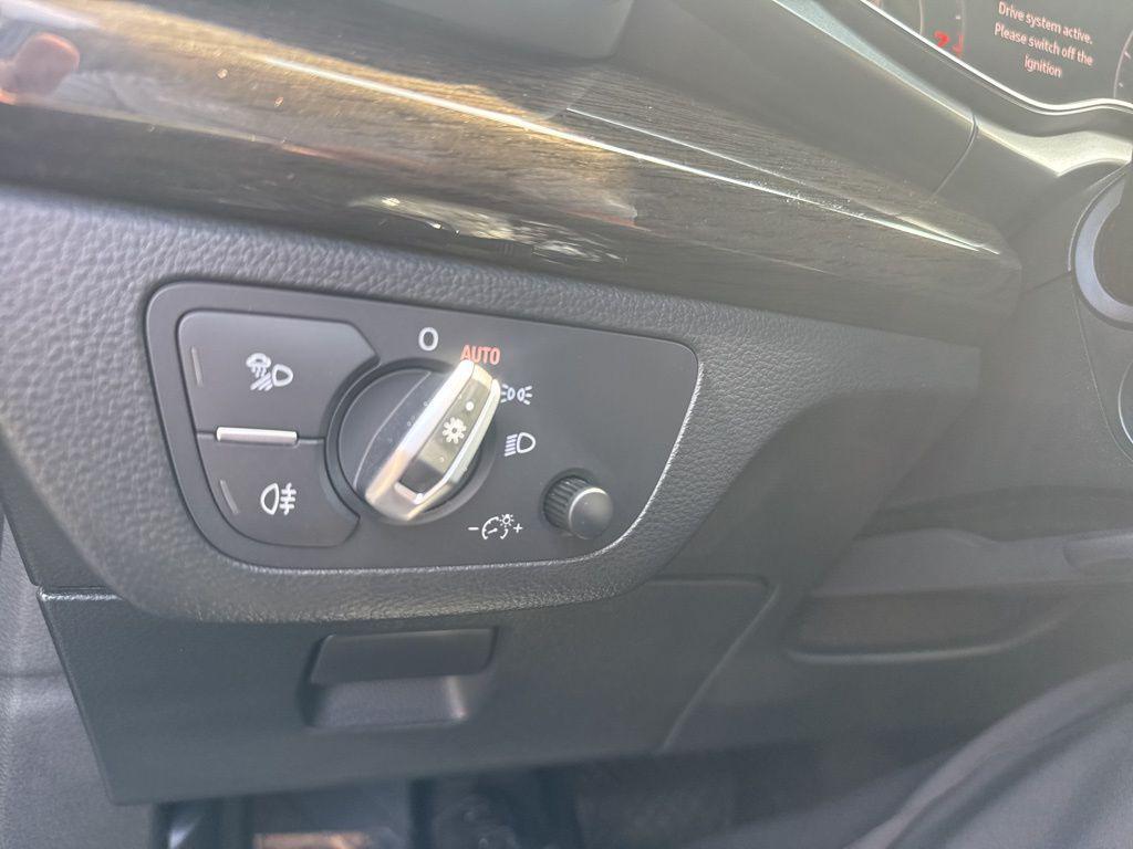 used 2020 Audi Q5 car, priced at $27,498