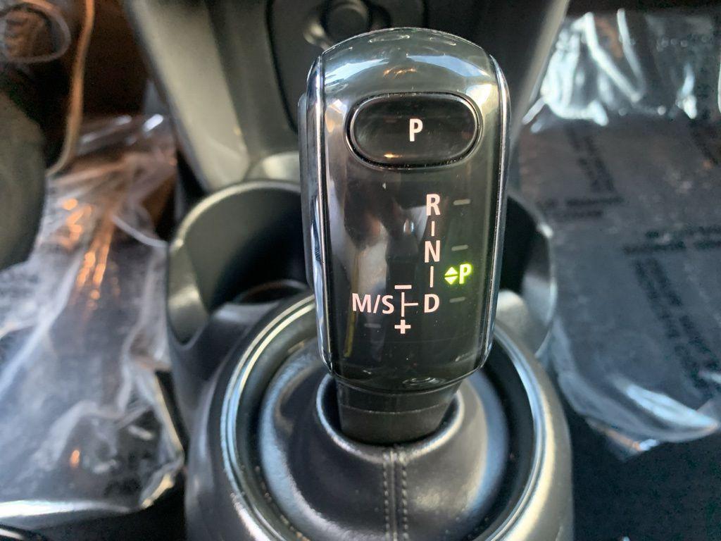 used 2024 MINI Hardtop car, priced at $24,888
