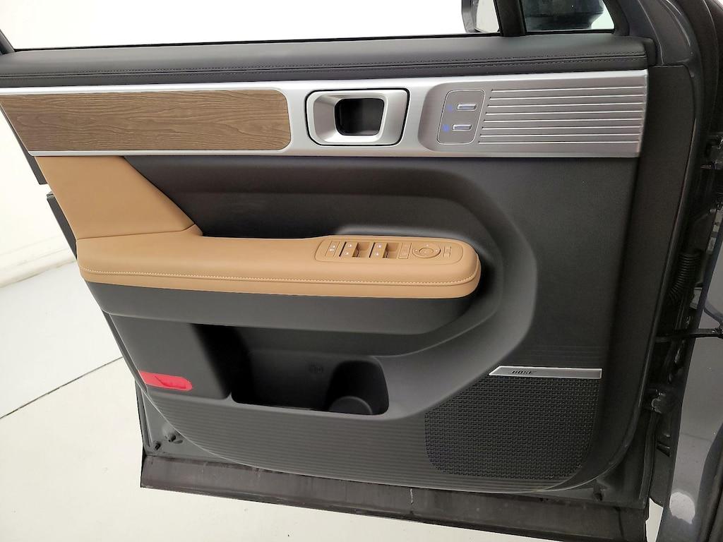 used 2024 Hyundai Santa Fe car, priced at $35,998