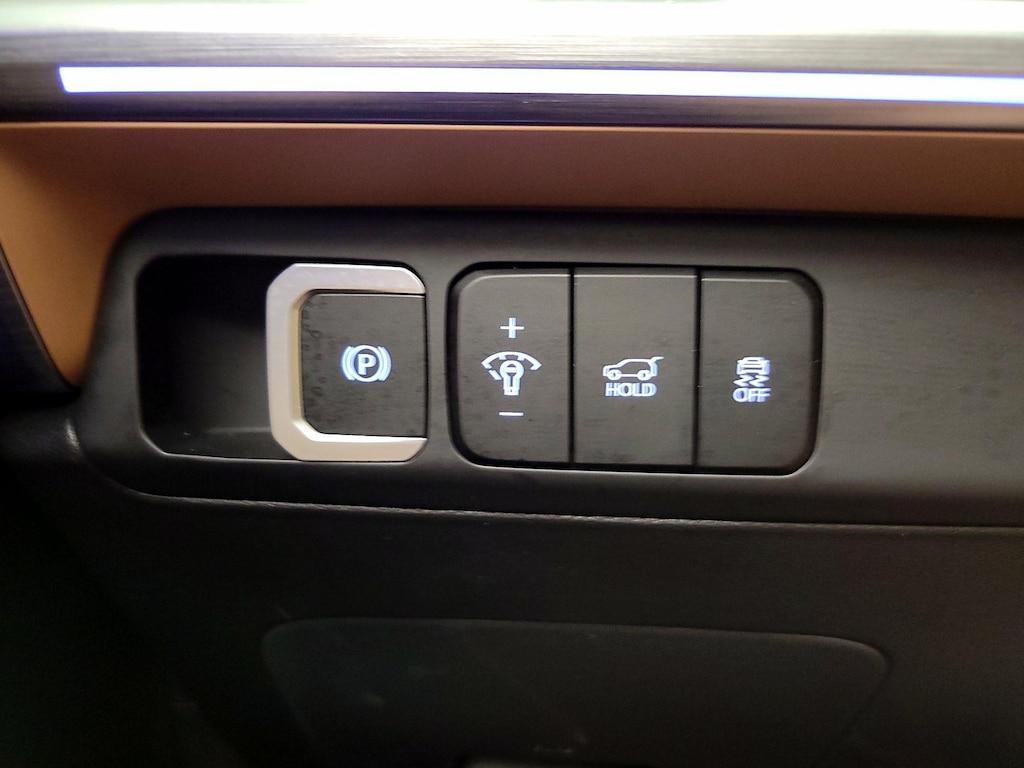 used 2024 Hyundai Santa Fe car, priced at $35,998