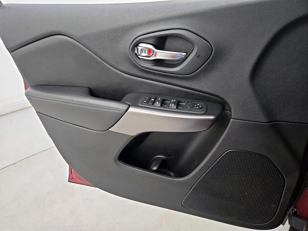 used 2019 Jeep Cherokee car, priced at $17,998