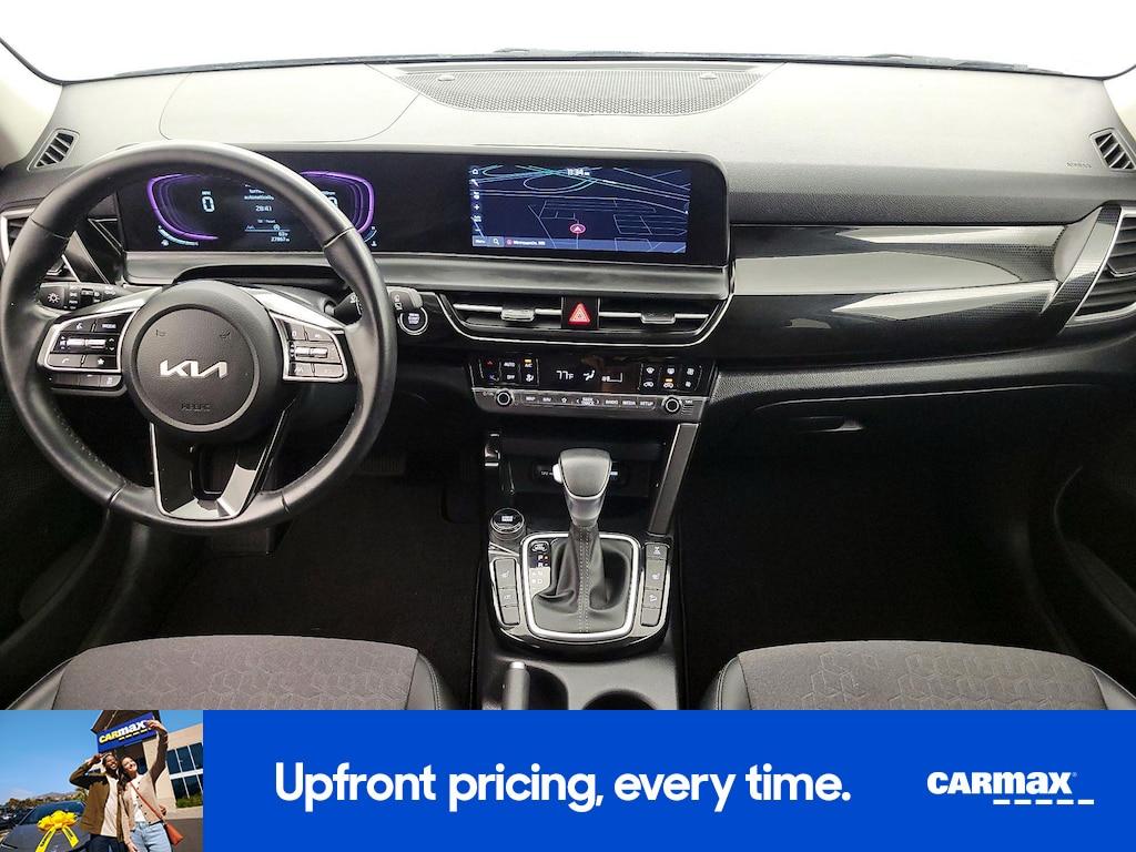 used 2025 Kia Seltos car, priced at $24,998
