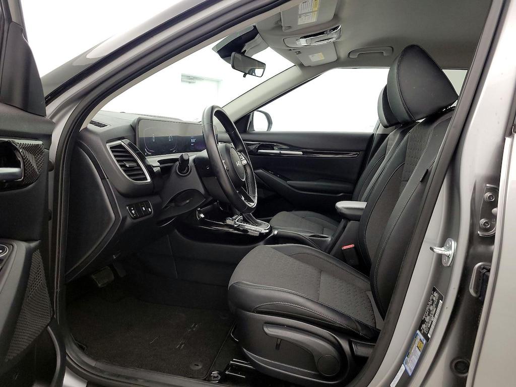used 2025 Kia Seltos car, priced at $24,998