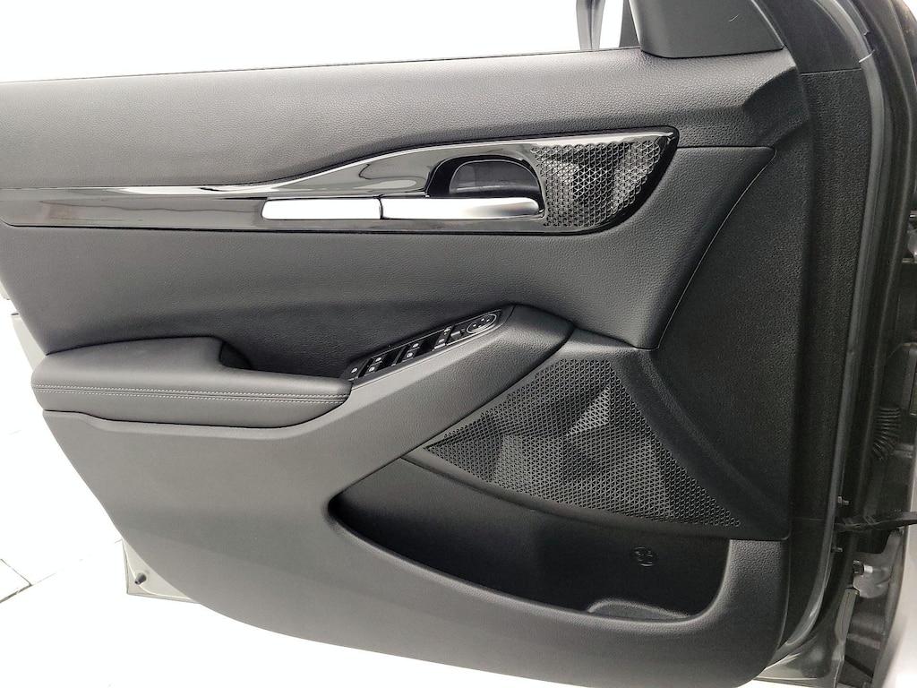 used 2025 Kia Seltos car, priced at $24,998