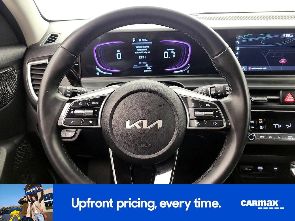 used 2025 Kia Seltos car, priced at $24,998