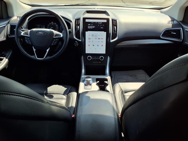 used 2024 Ford Edge car, priced at $25,900