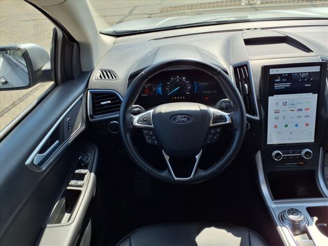 used 2024 Ford Edge car, priced at $25,900