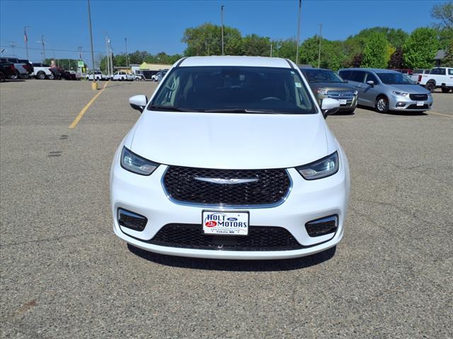 used 2023 Chrysler Pacifica car, priced at $25,726