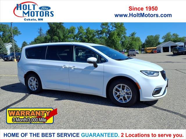 used 2023 Chrysler Pacifica car, priced at $25,422