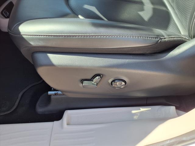 used 2023 Chrysler Pacifica car, priced at $24,846