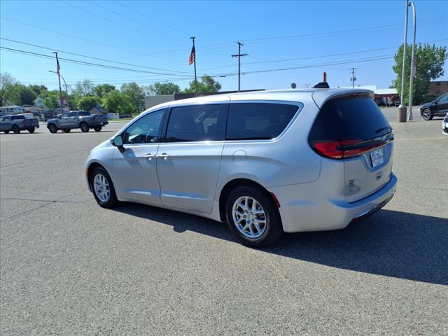 used 2023 Chrysler Pacifica car, priced at $25,726