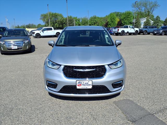 used 2023 Chrysler Pacifica car, priced at $25,726