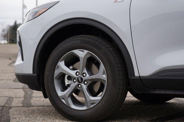 new 2025 Ford Escape car, priced at $27,499