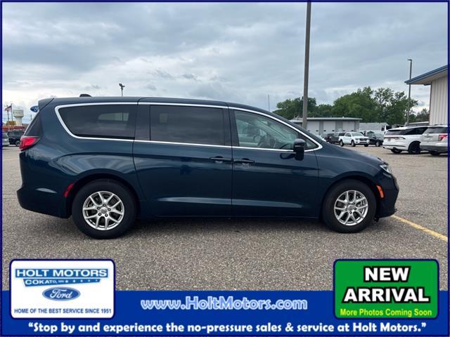 used 2023 Chrysler Pacifica car, priced at $27,900