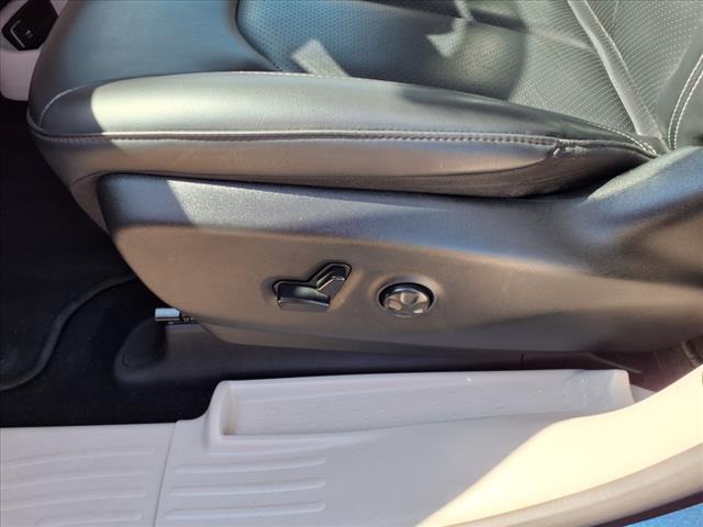 used 2023 Chrysler Pacifica car, priced at $27,329