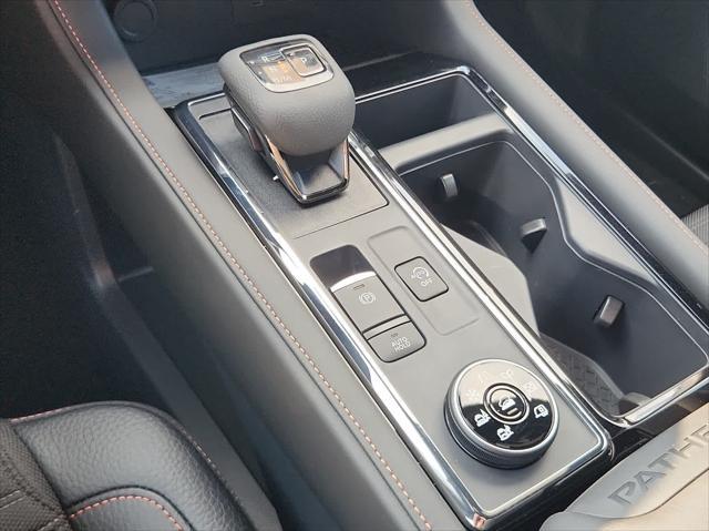new 2025 Nissan Pathfinder car