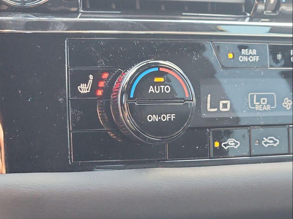 new 2025 Nissan Pathfinder car, priced at $43,178