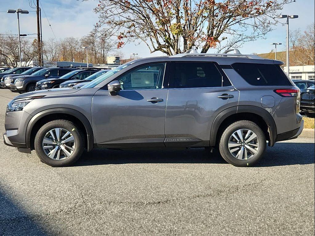 new 2025 Nissan Pathfinder car, priced at $43,593