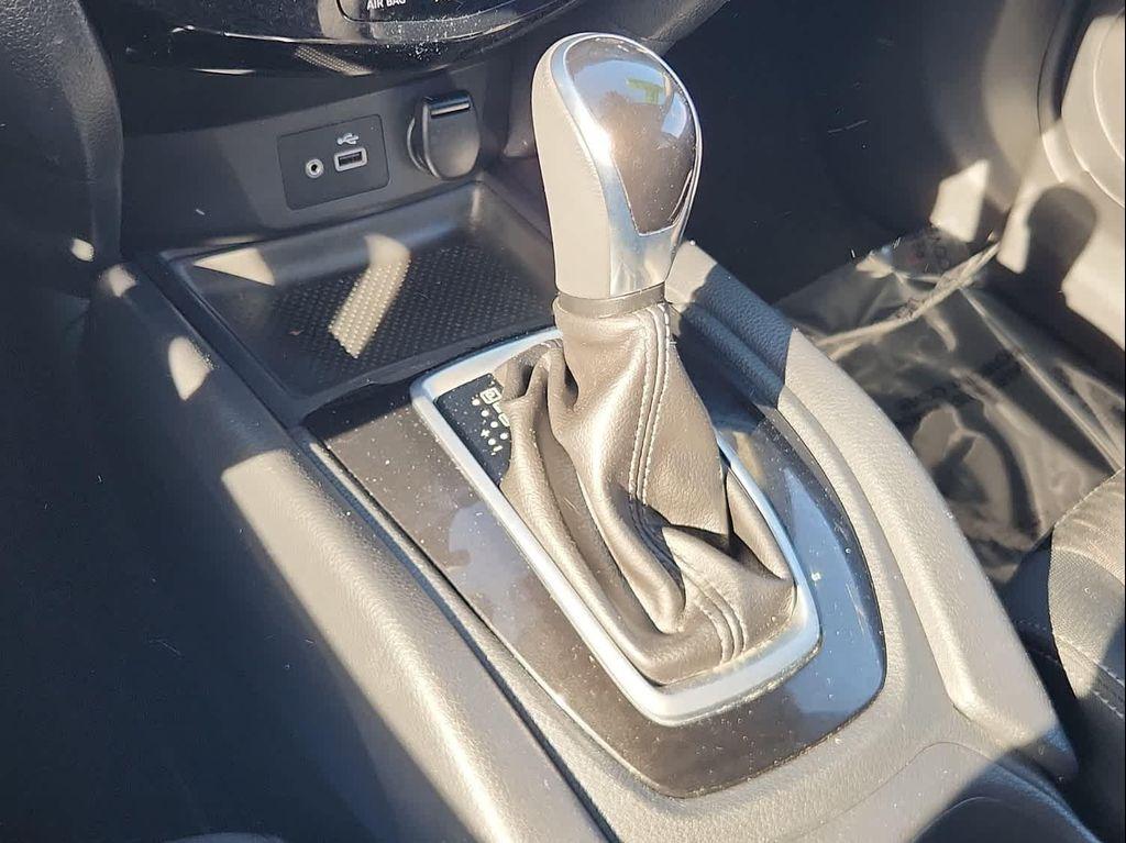 used 2019 Nissan Rogue car, priced at $17,887