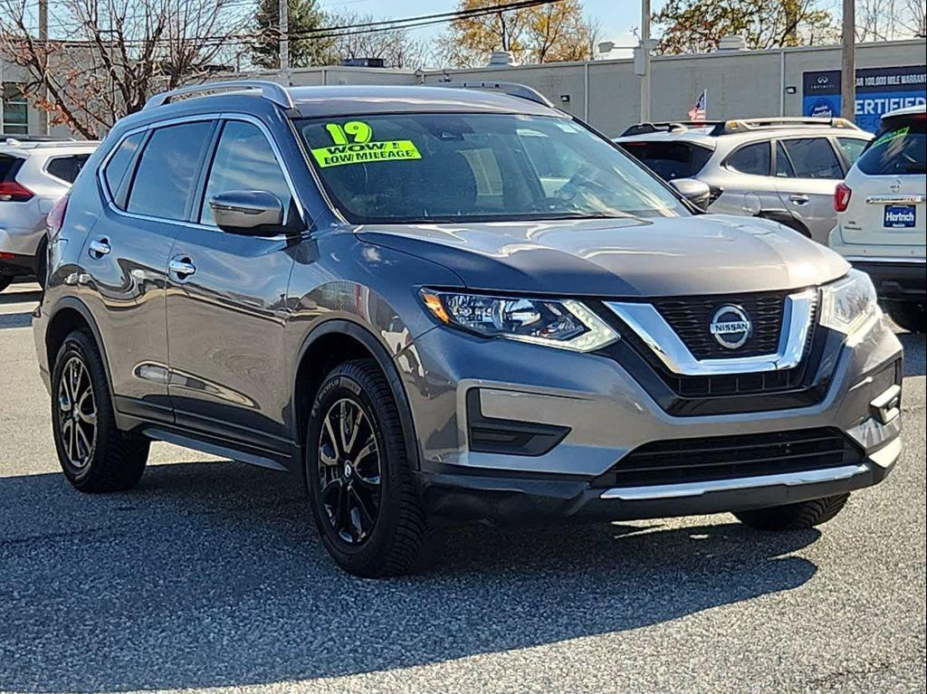 used 2019 Nissan Rogue car, priced at $17,887