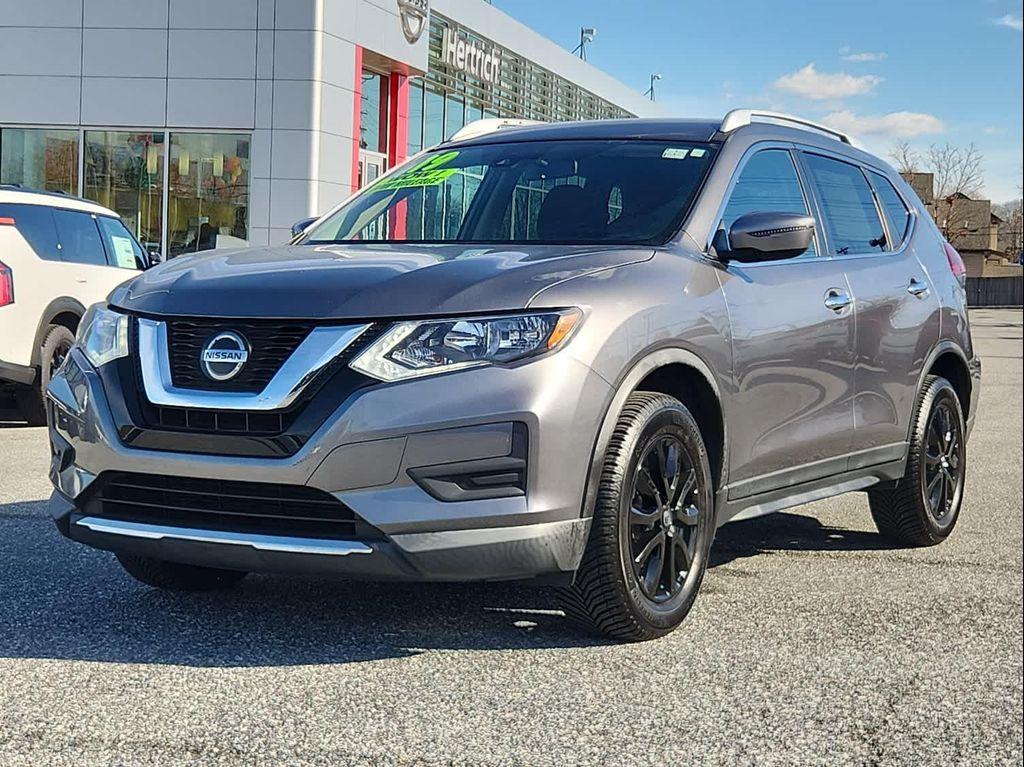 used 2019 Nissan Rogue car, priced at $17,887